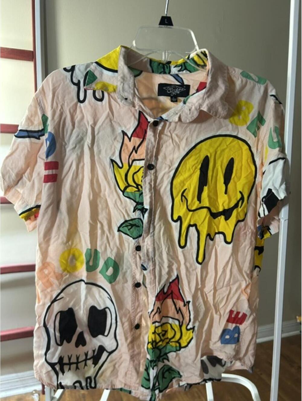 Eighty Eight Graphic Print Short Sleeve Button-Up Shirt L